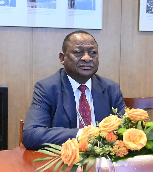 Dr. Kalumbi Shangula